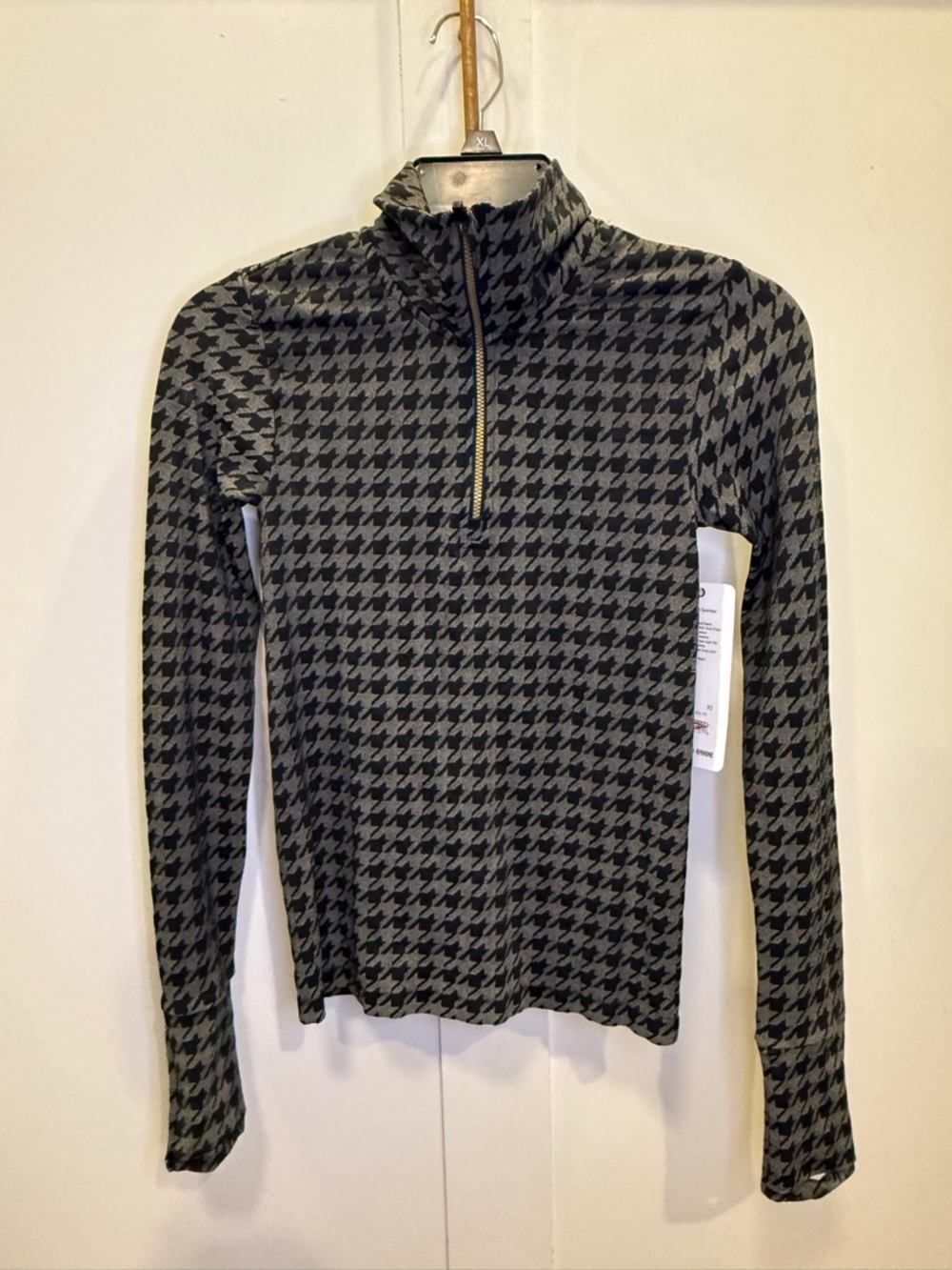 Women’s Rhone XS Grey Houndstooth Quarter-Zip Sweater - Picture 5 of 5